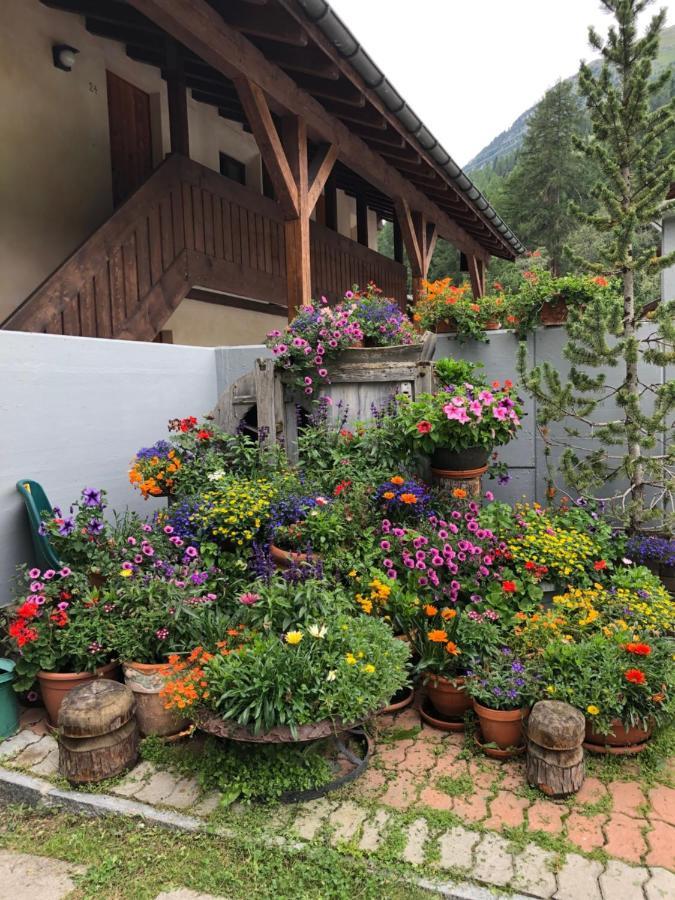 Residenz La Mora Apartment La Punt-Chamues-ch Exterior photo
